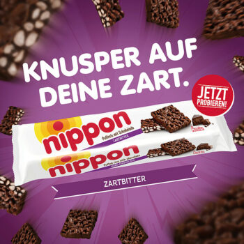 Ein Kampagnenbild von nippon Zartbitter mit der Verpackung und dem Text "Knusper auf deine Zart." darüber.